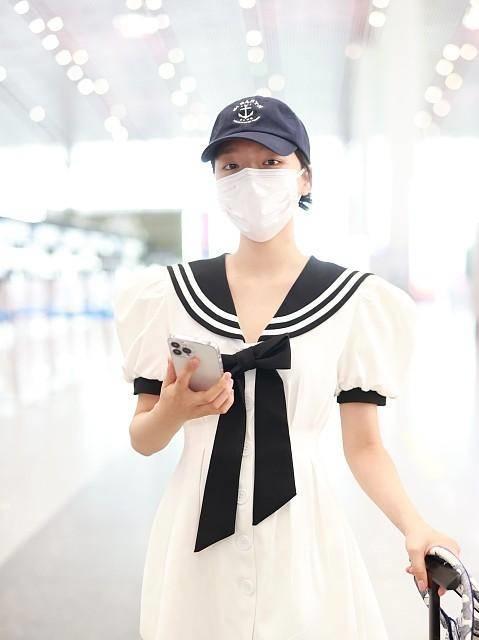 袖服装的穿搭要点球盟会最新泡泡